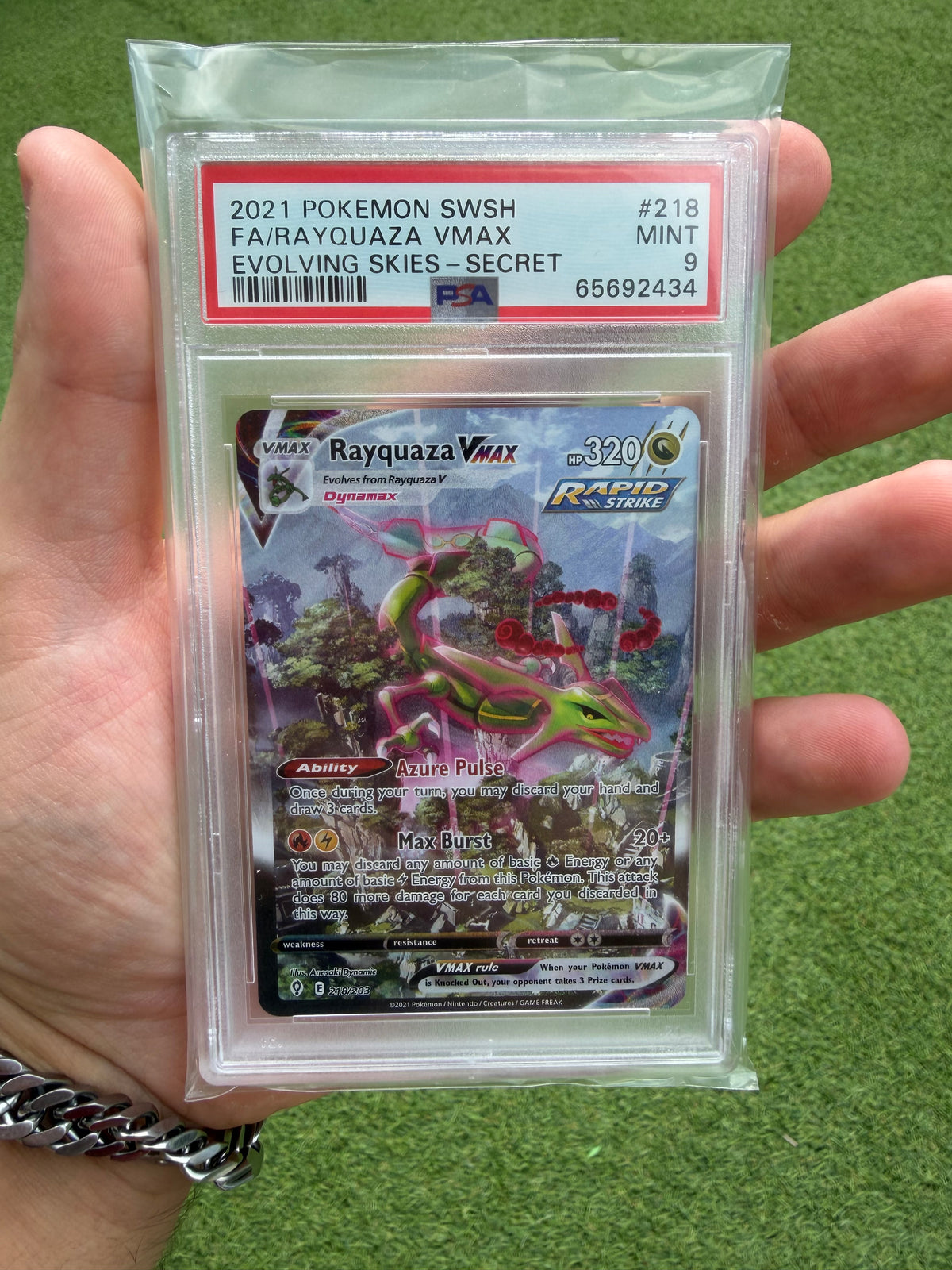 Rayquaza VMAX 218/203 Alternate Art Secret Rare – PSA 9 – Evolving Skies – Pokémon ENG