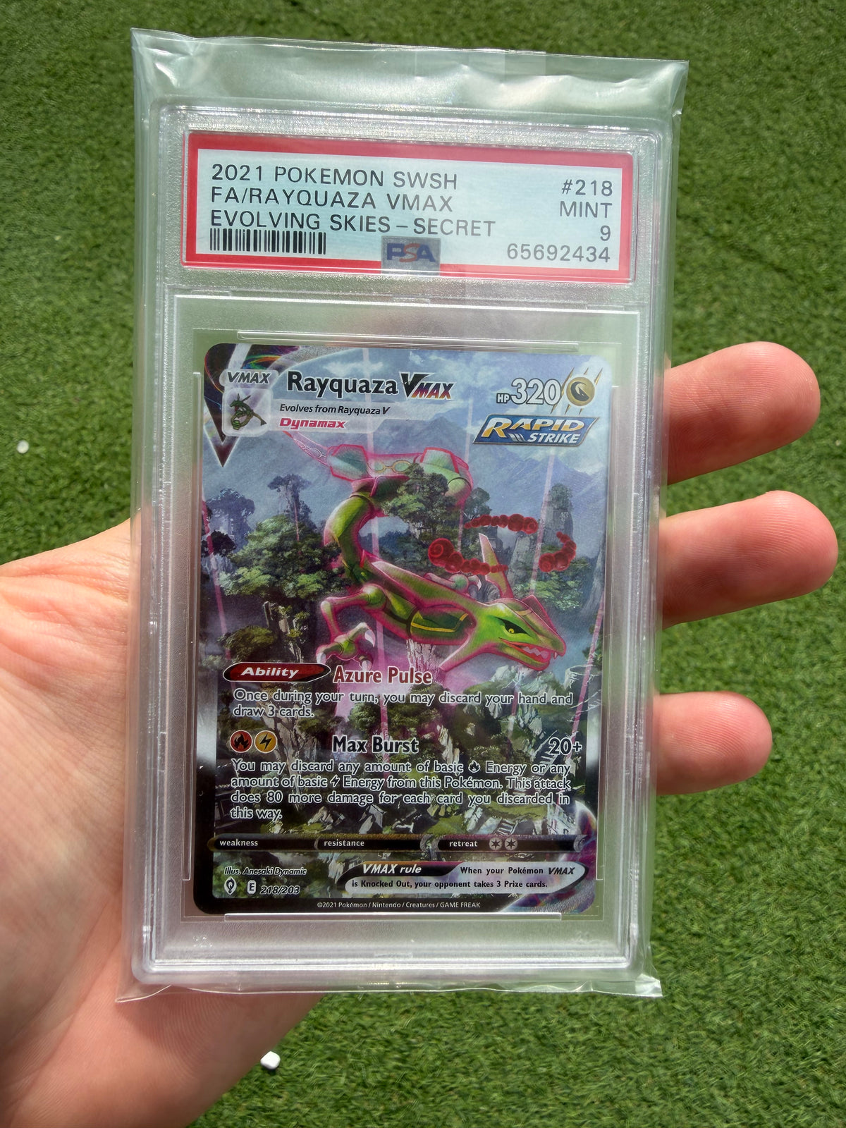 Rayquaza VMAX 218/203 Alternate Art Secret Rare – PSA 9 – Evolving Skies – Pokémon ENG