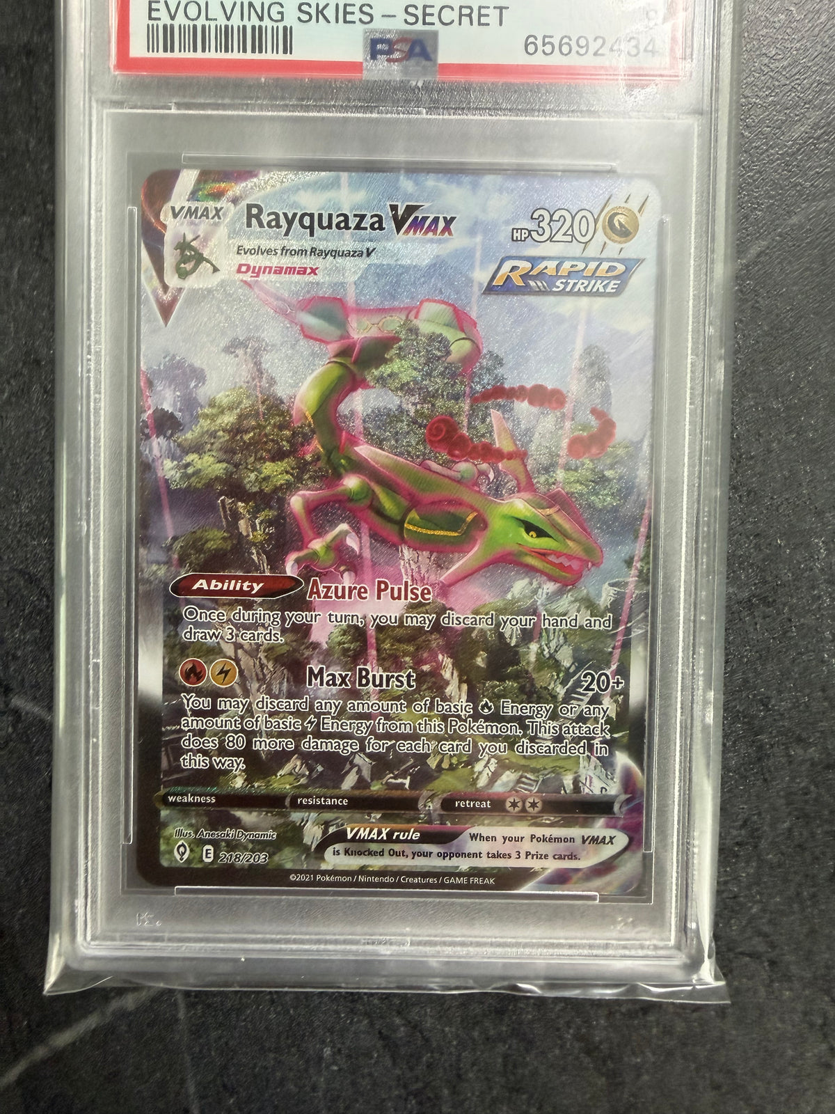 Rayquaza VMAX 218/203 Alternate Art Secret Rare – PSA 9 – Evolving Skies – Pokémon ENG