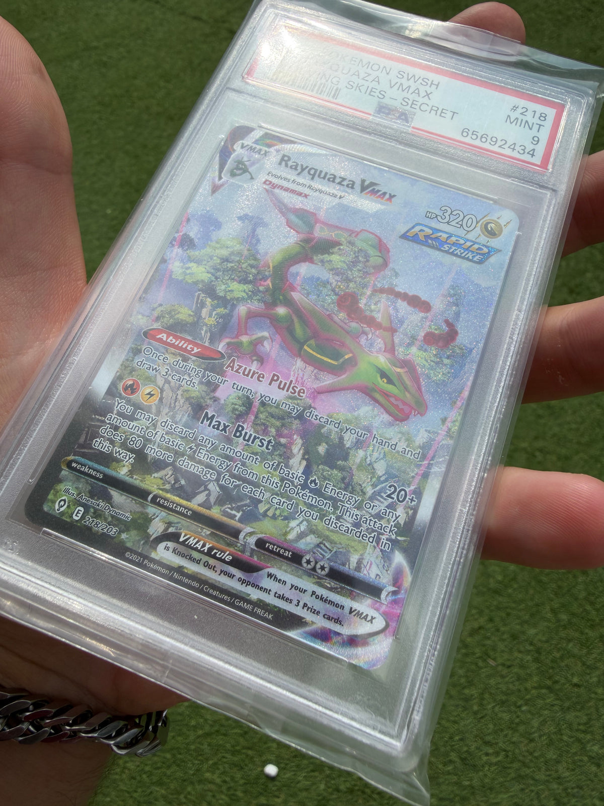 Rayquaza VMAX 218/203 Alternate Art Secret Rare – PSA 9 – Evolving Skies – Pokémon ENG